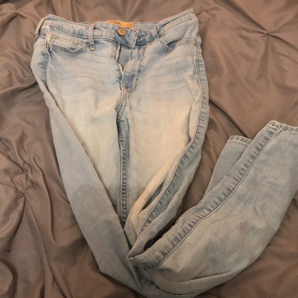 Hollister high waisted skinny jeans light wash